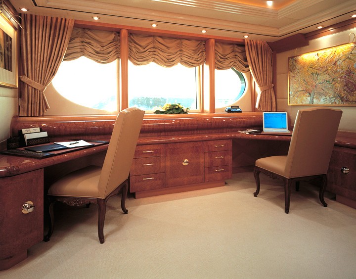 [64m-Yacht-CAPRI]-873-153.jpg