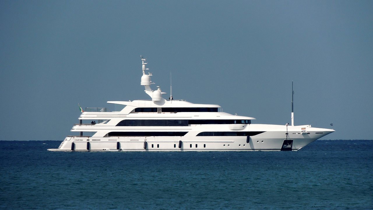 [64m-Yacht-WAKU]-8454-107.jpg