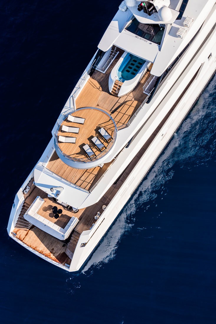 [69m-Yacht-SUERTE]-8203-219.jpg