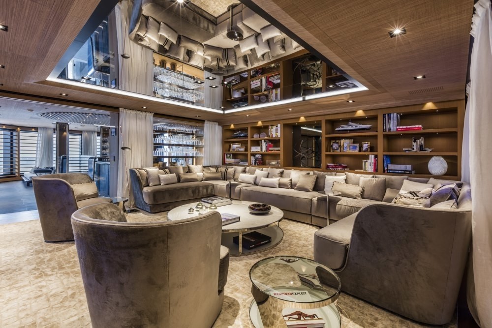 [69m-Yacht-SUERTE]-8203-26.jpg