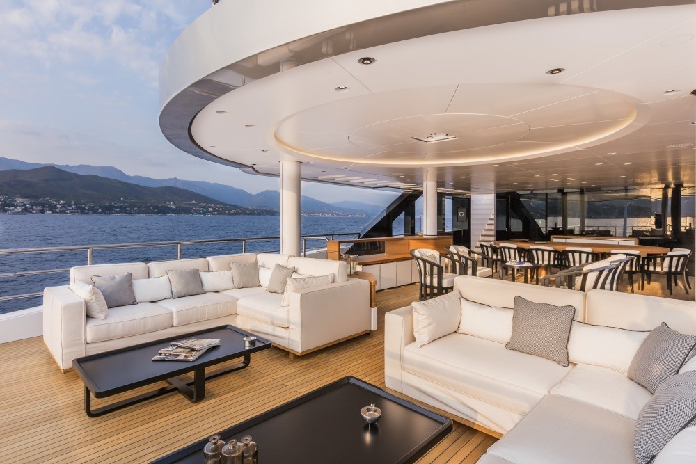 [69m-Yacht-SUERTE]-8203-82.jpg