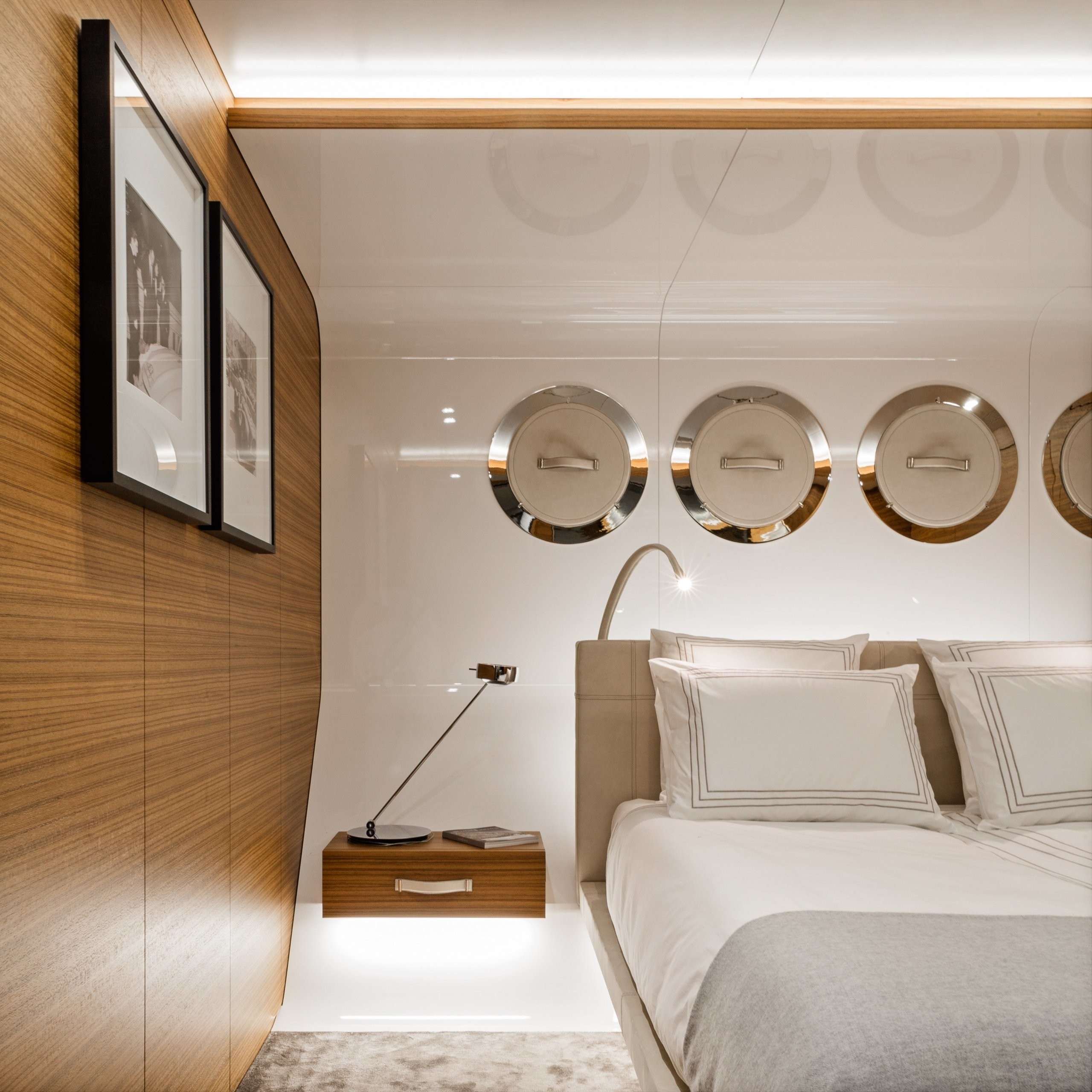 [77m-Yacht-SILVER-FAST]-8164-180.jpg