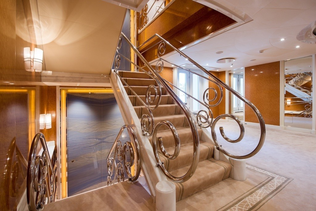 [92m-Yacht-QUEEN-MIRI]-847-22.jpg