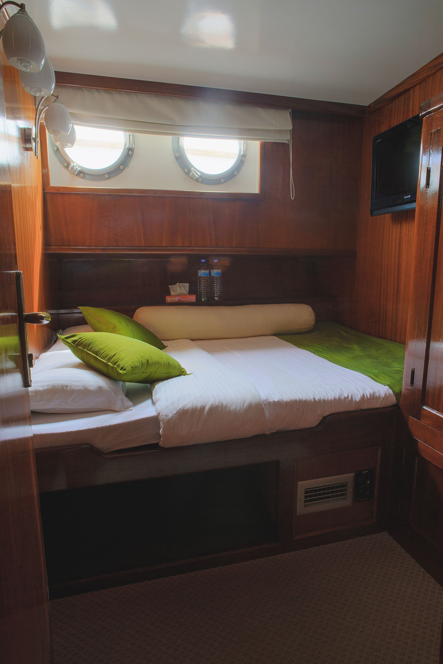 [DREAM-VOYAGER]-8998-7.jpg