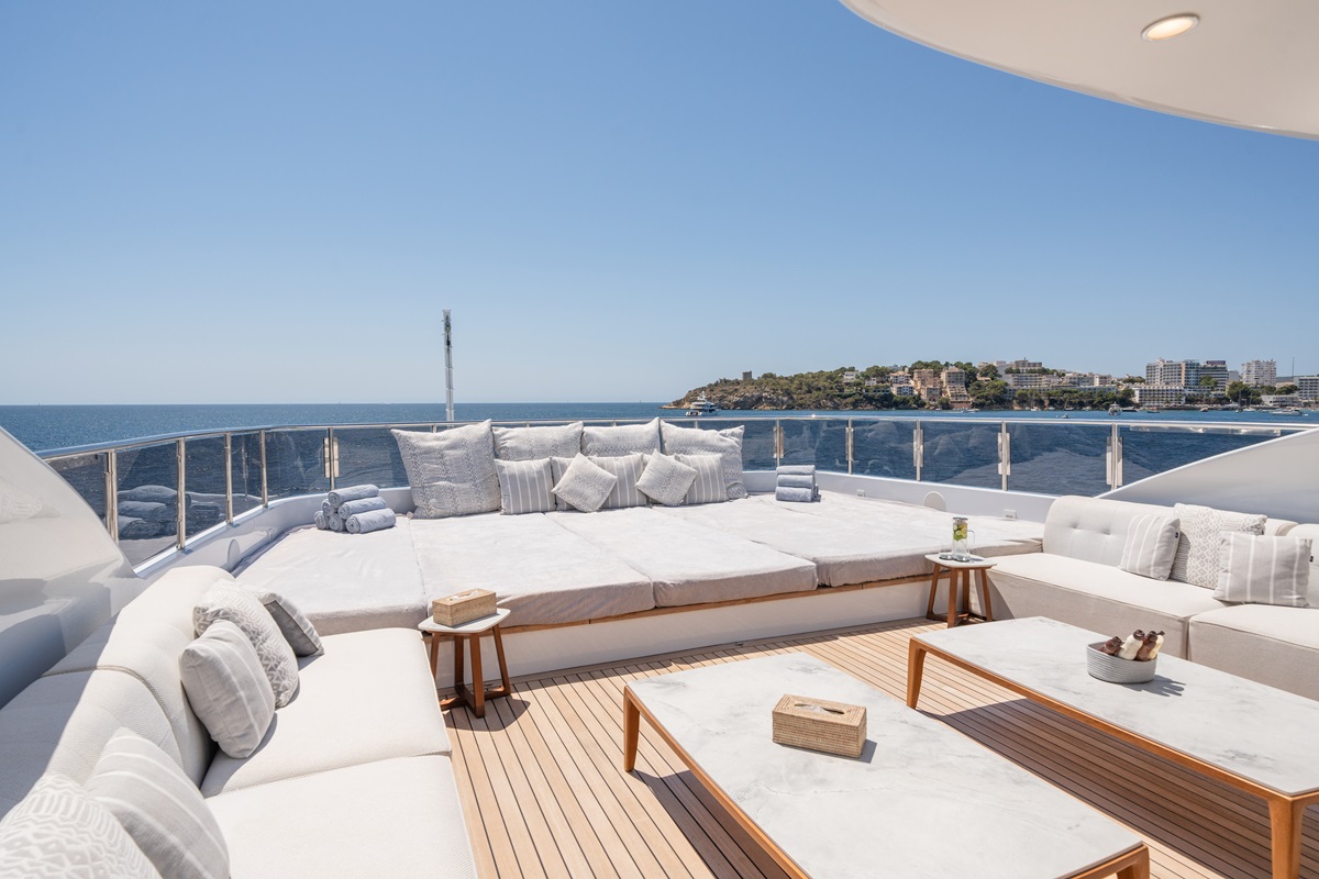 [LUXURY-MOTOR-YACHT-MAGNIFICA]-839-10.jpg