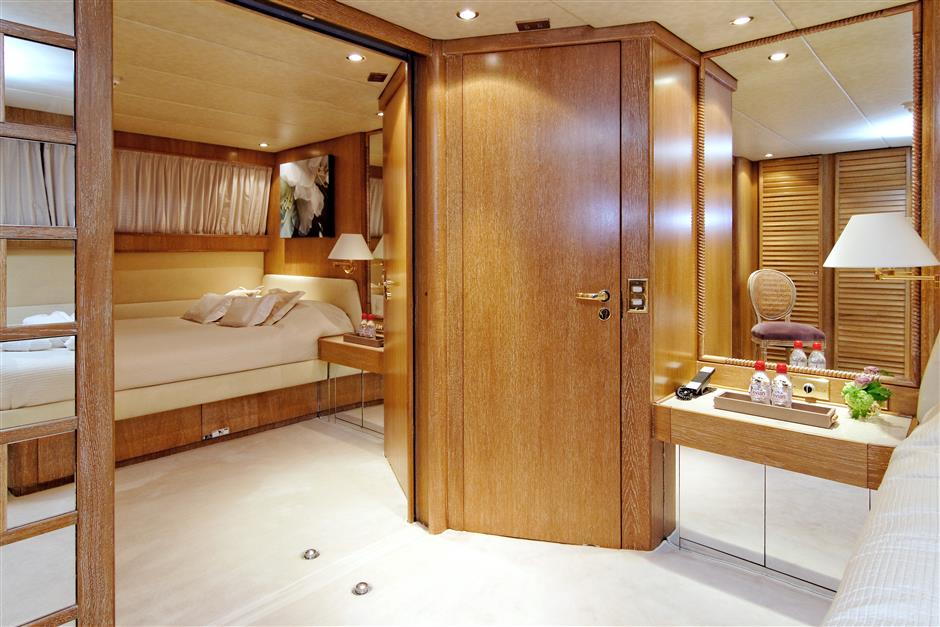 [LUXURY-YACHT-DANGLETERRE-II]-821-62.jpg