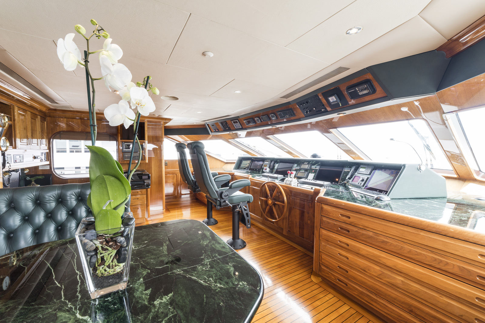 [LUXURY-YACHT-ONE-MORE-TOY]-843-14.jpg