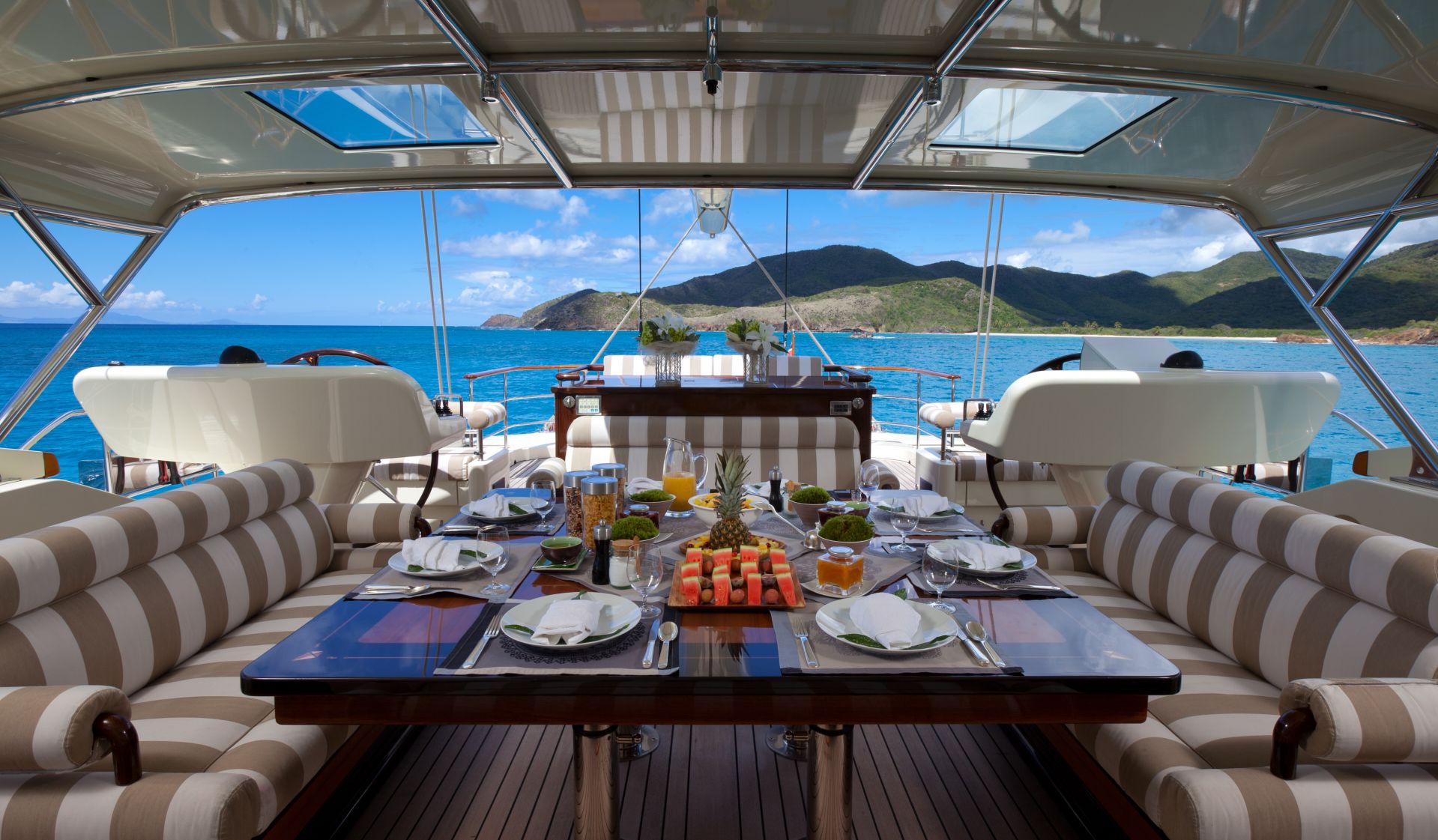 [LUXURY-YACHT-TIARA]-823-10.jpg