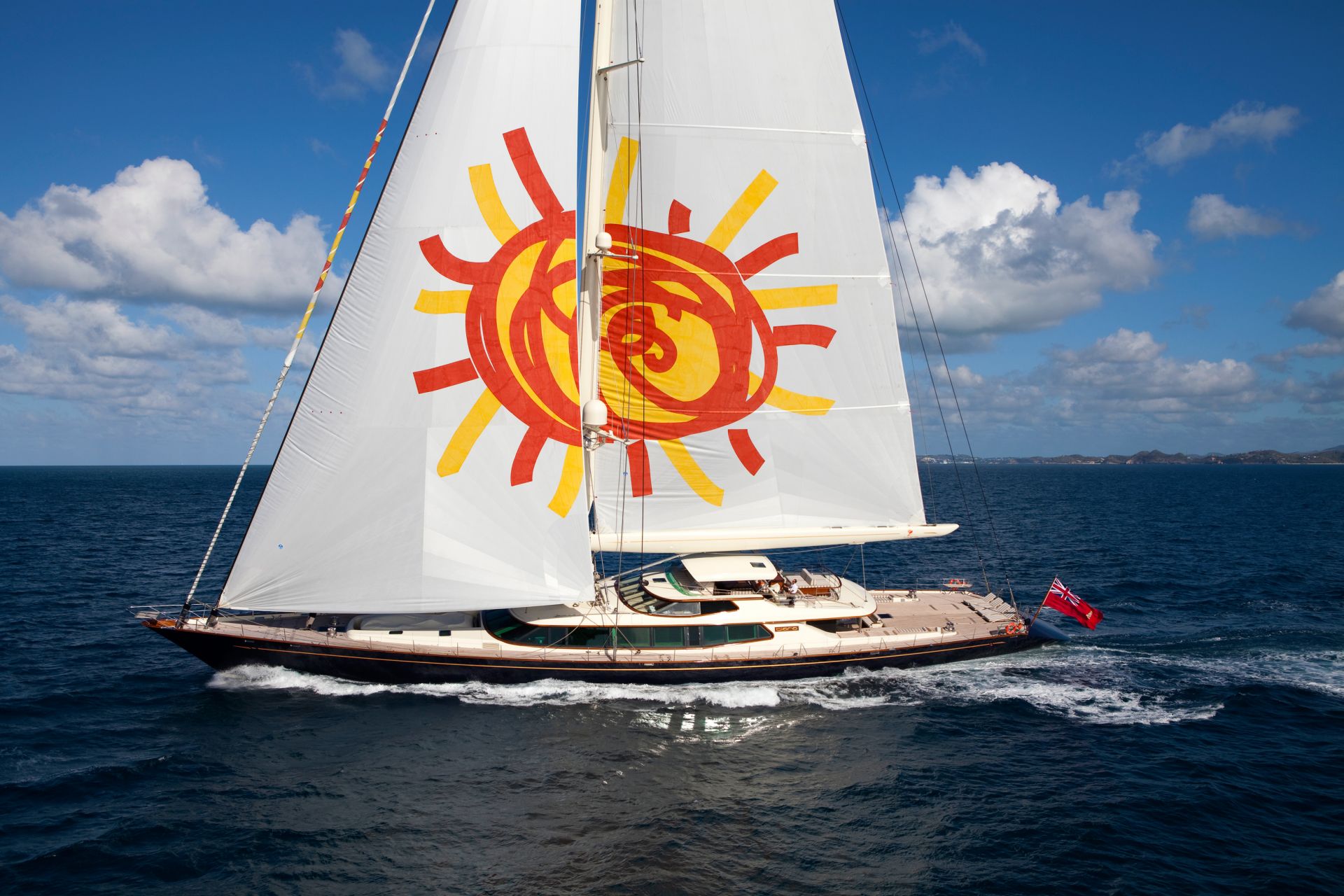 [LUXURY-YACHT-TIARA]-823-8.jpg