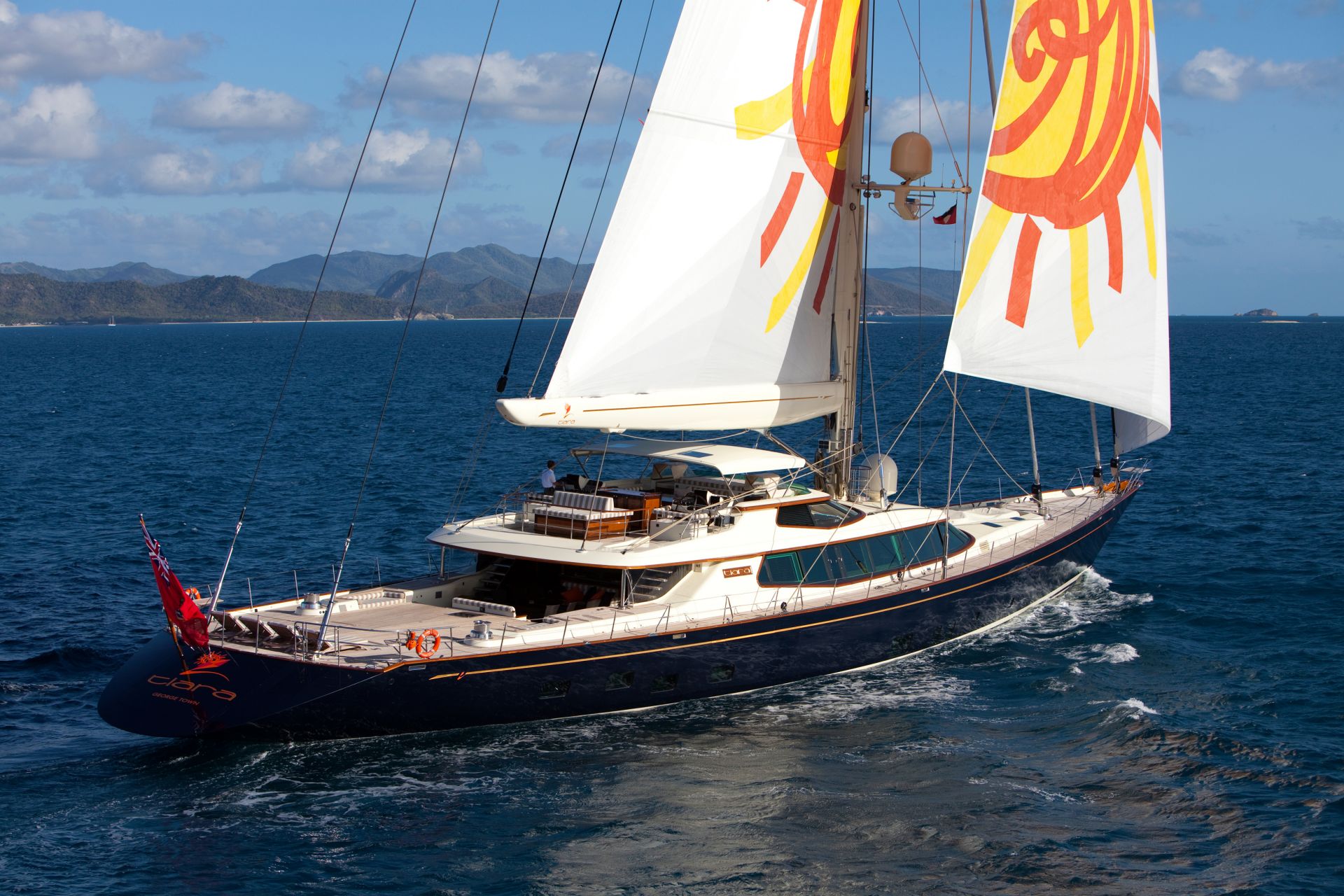 [LUXURY-YACHT-TIARA]-823-9.jpg
