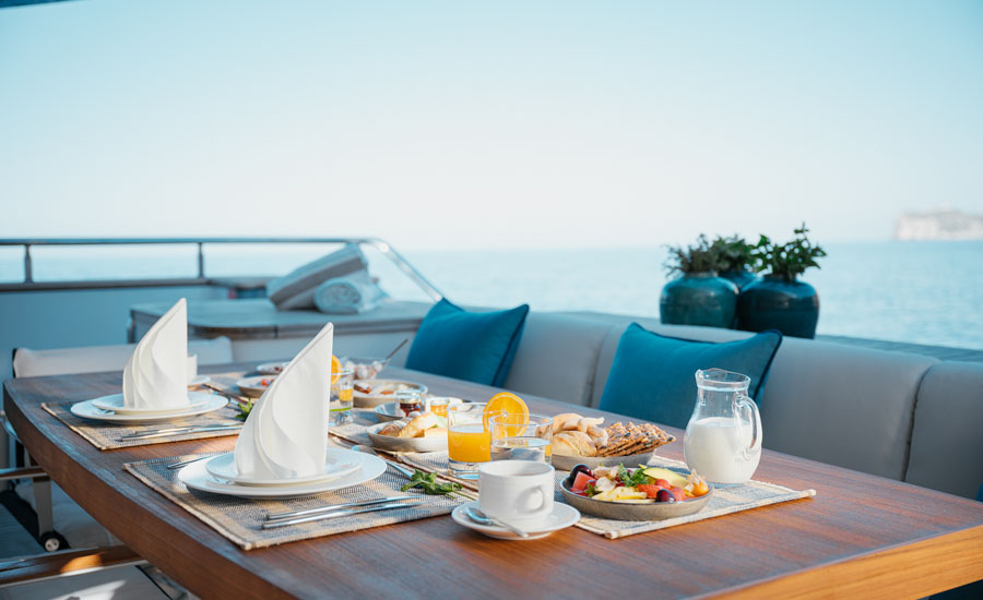 [MOTOR-YACHT-BANDIDO]-8082-3.jpg