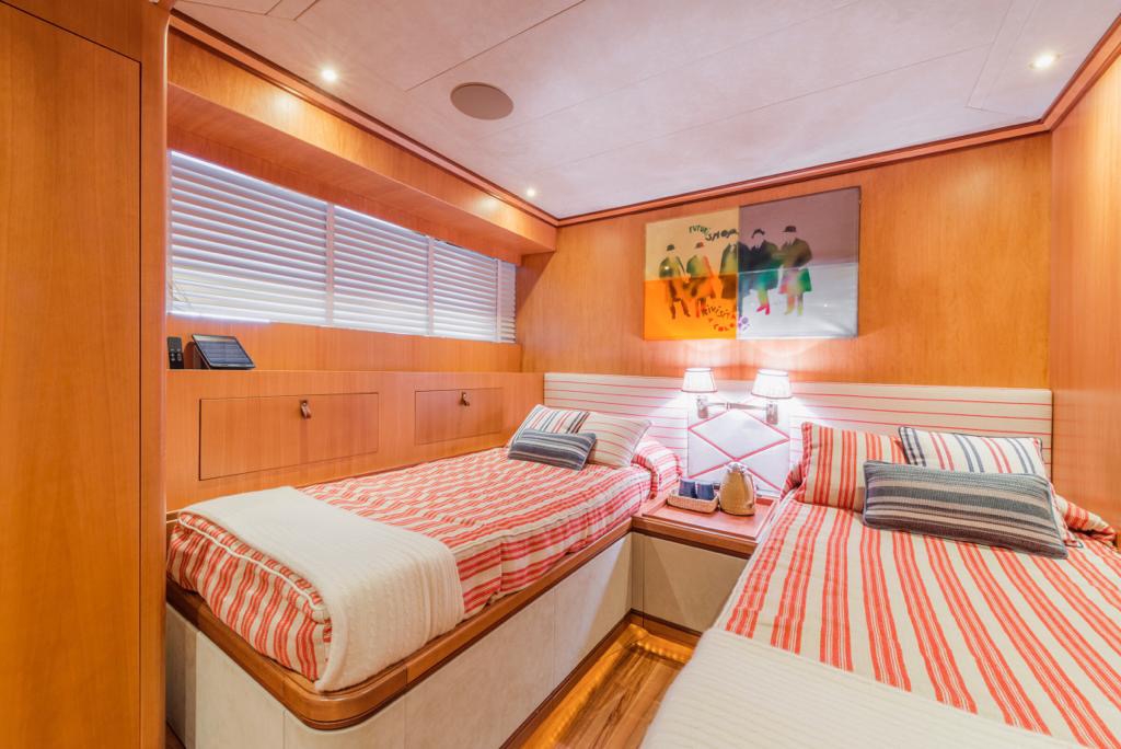 [MOTOR-YACHT-CASTAGNOLA--WJ]-8457-12.jpg