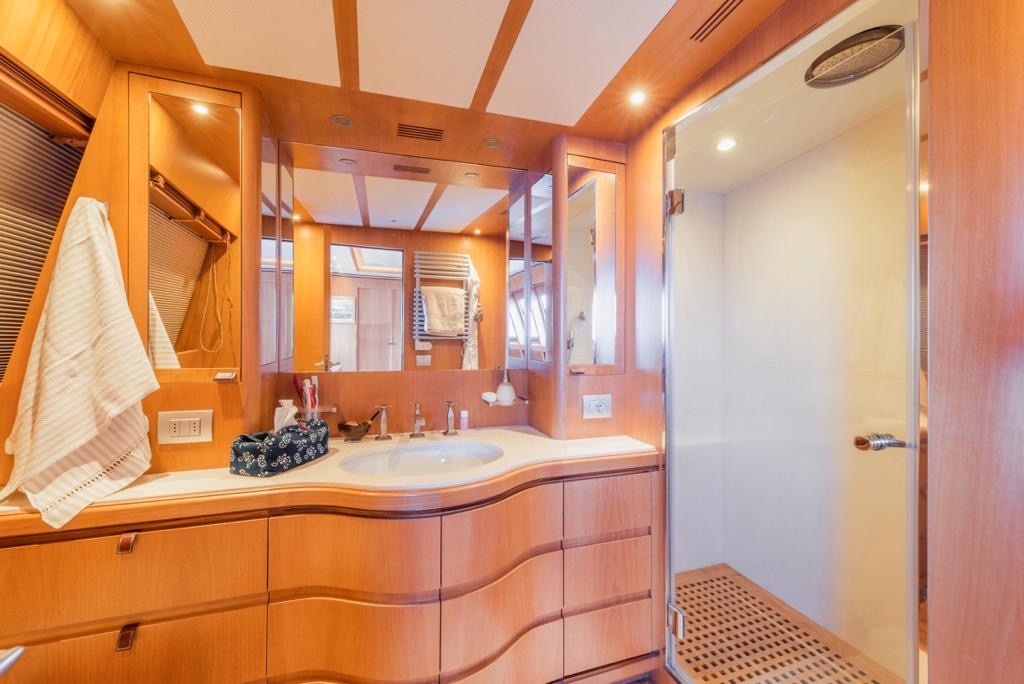 [MOTOR-YACHT-CASTAGNOLA--WJ]-8457-5.jpg