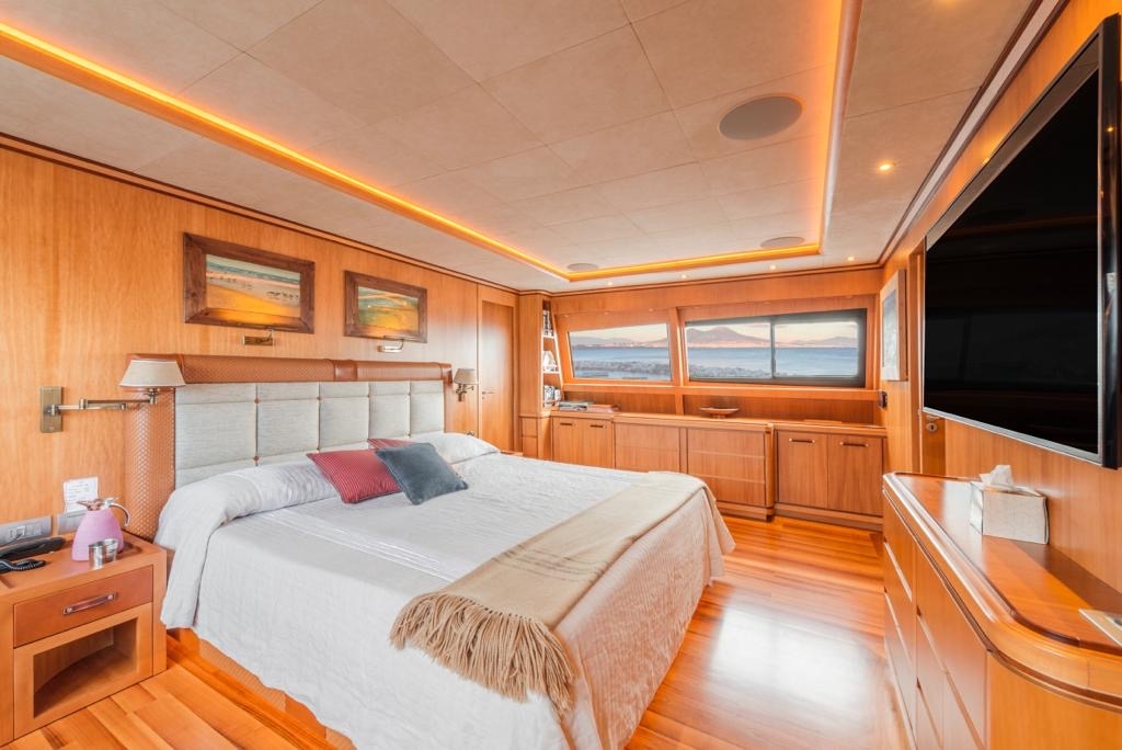 [MOTOR-YACHT-CASTAGNOLA--WJ]-8457-6.jpg
