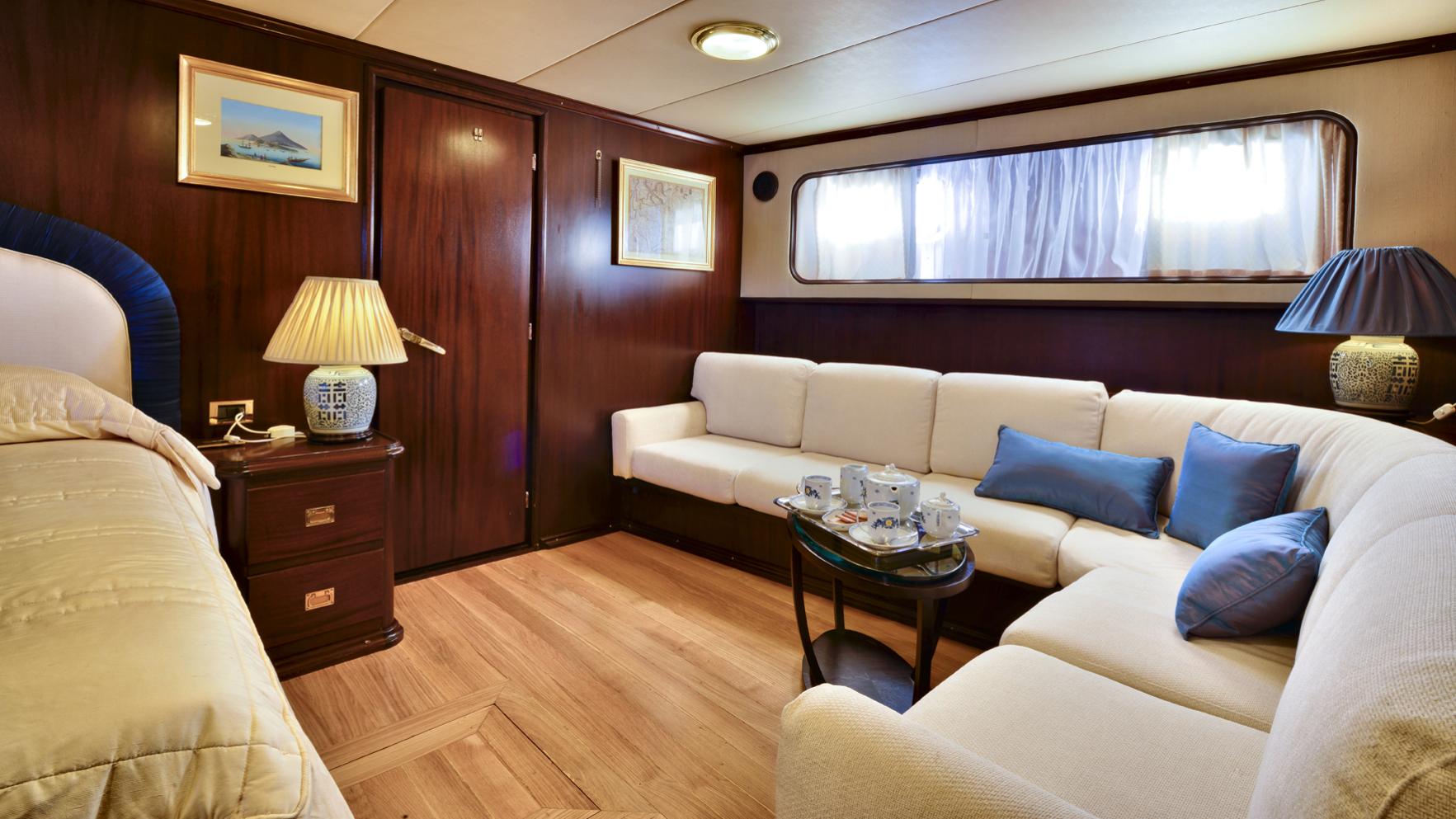 [MOTOR-YACHT-COMMITMENT]-842-20.jpg