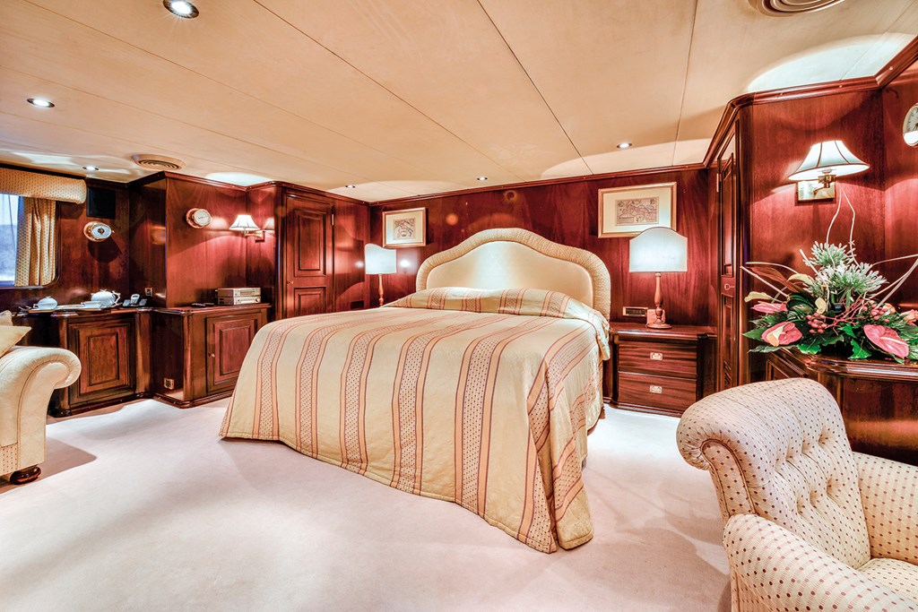 [MOTOR-YACHT-COMMITMENT]-842-22.jpg