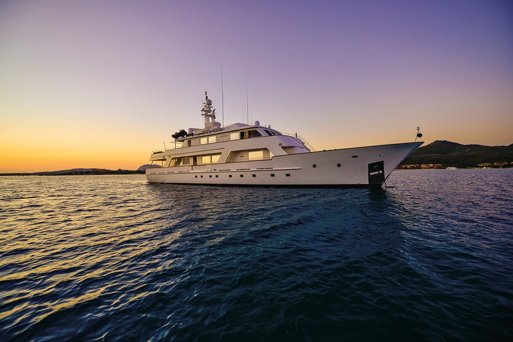 [MOTOR-YACHT-COMMITMENT]-842-26.jpg