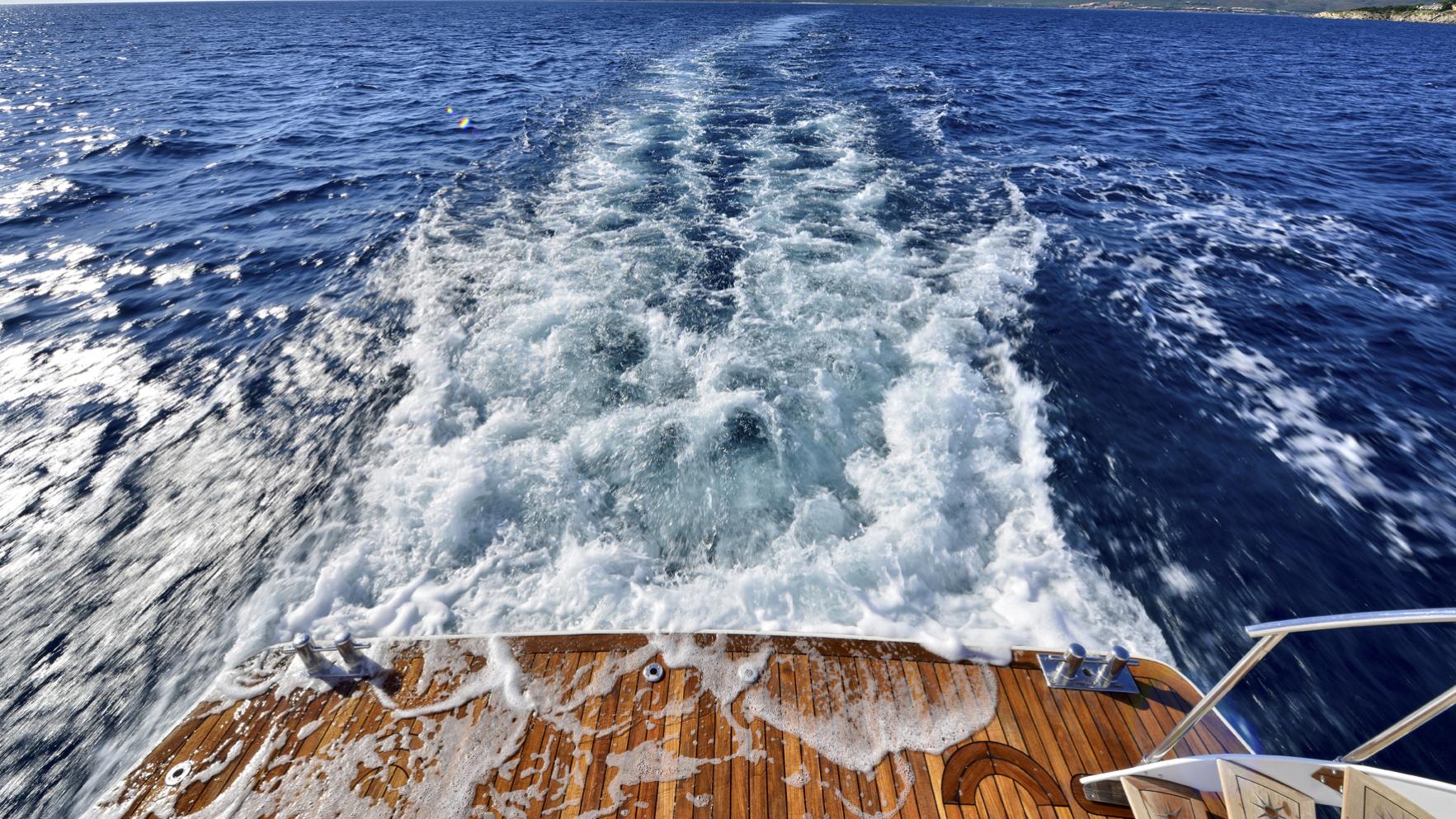 [MOTOR-YACHT-COMMITMENT]-842-6.jpg