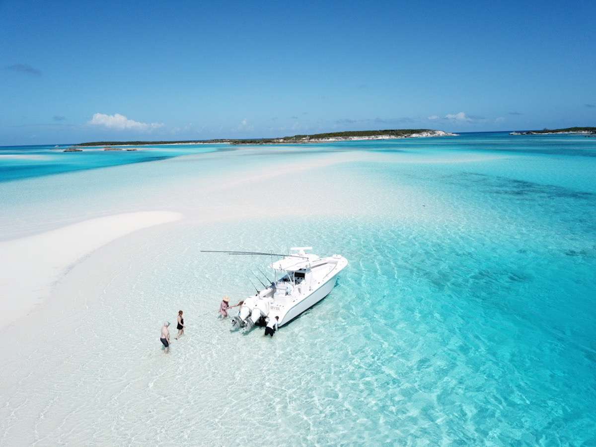 [MOTOR-YACHT-FEELIN-FREE]-8155-13.jpg