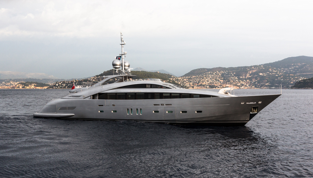 [MOTOR-YACHT-ISA]-8534-1.jpg