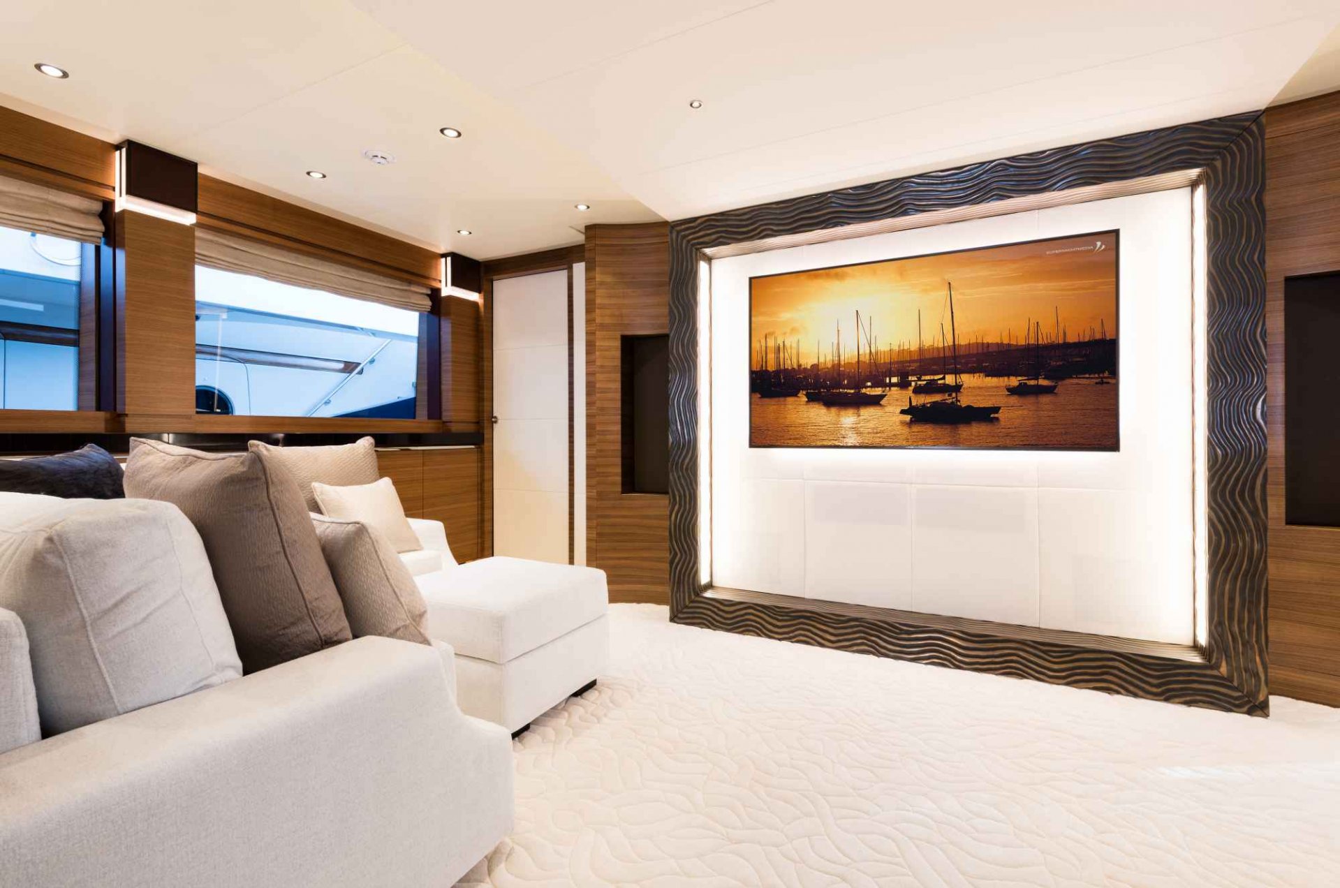 [MOTOR-YACHT-ISA]-8534-20.jpg