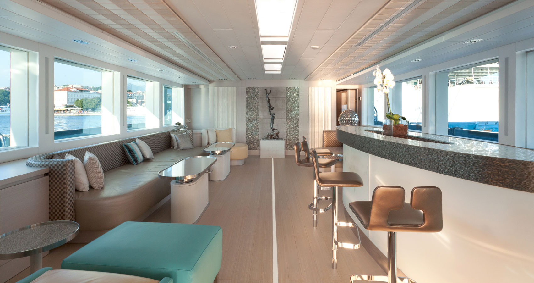 [MOTOR-YACHT-ISA-M-GRANTURISMO]-8337-13.jpg