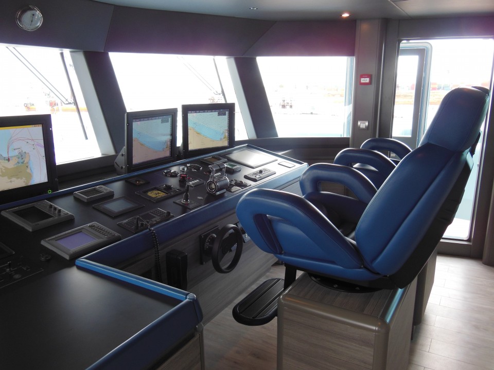 [MOTOR-YACHT-ISA-M-GRANTURISMO]-8337-6.jpg