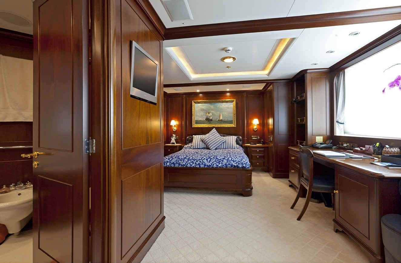 [MOTOR-YACHT-PARAFFIN]-825-3.jpg