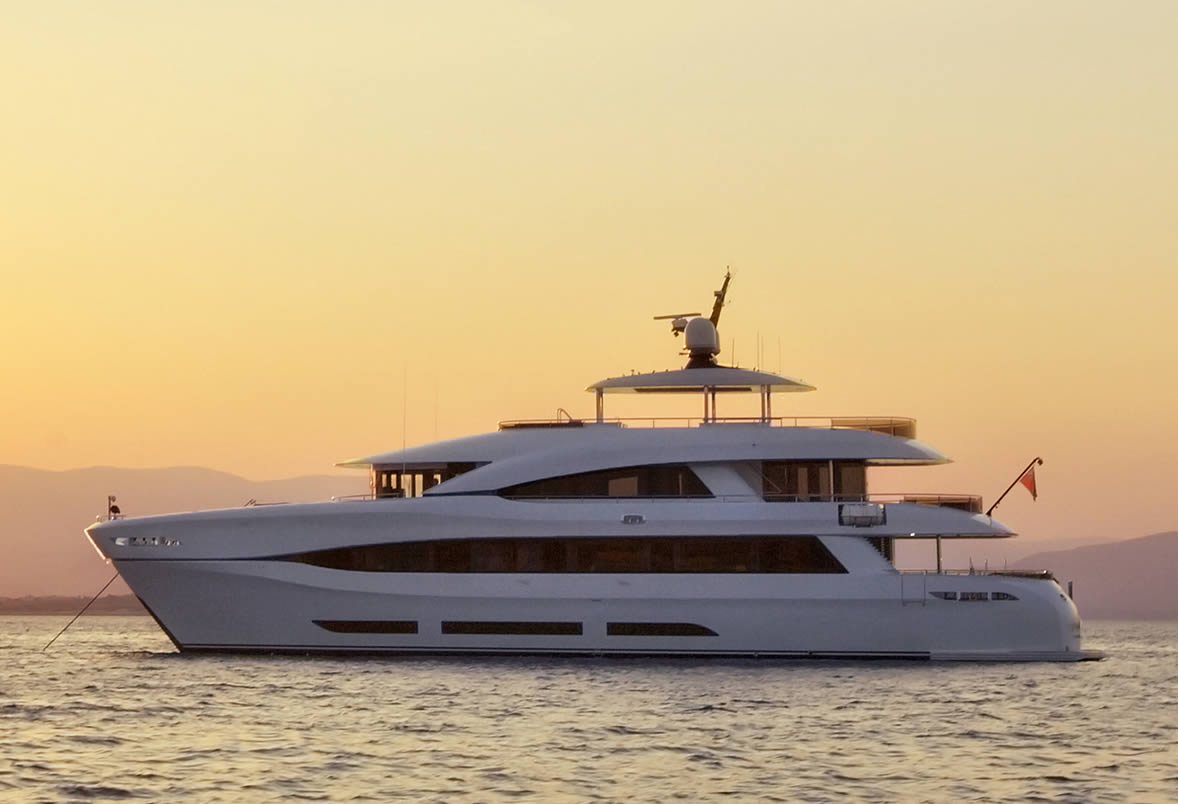 [MOTOR-YACHT-QUARANTA]-8059-5.jpg
