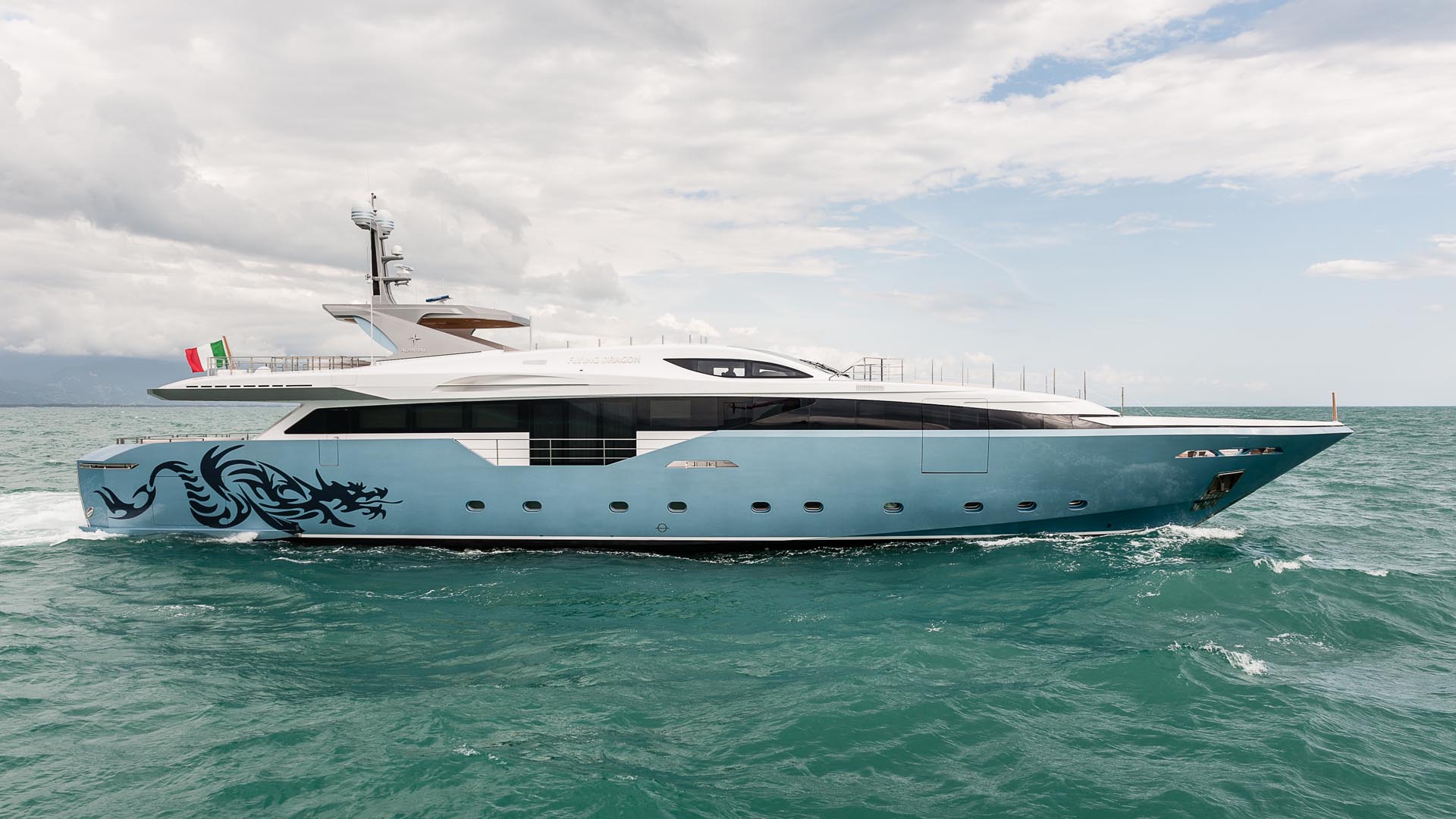 [MOTOR-YACHT-REGALE--WJ]-8437-3.jpg