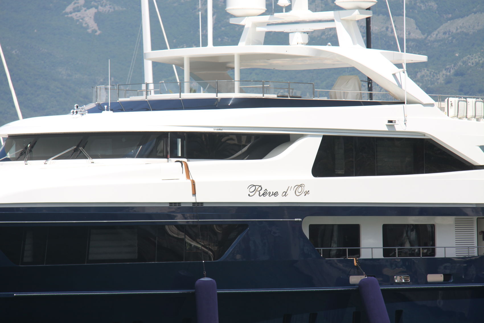 [MOTOR-YACHT-REVE-DOR]-8022-14.jpg