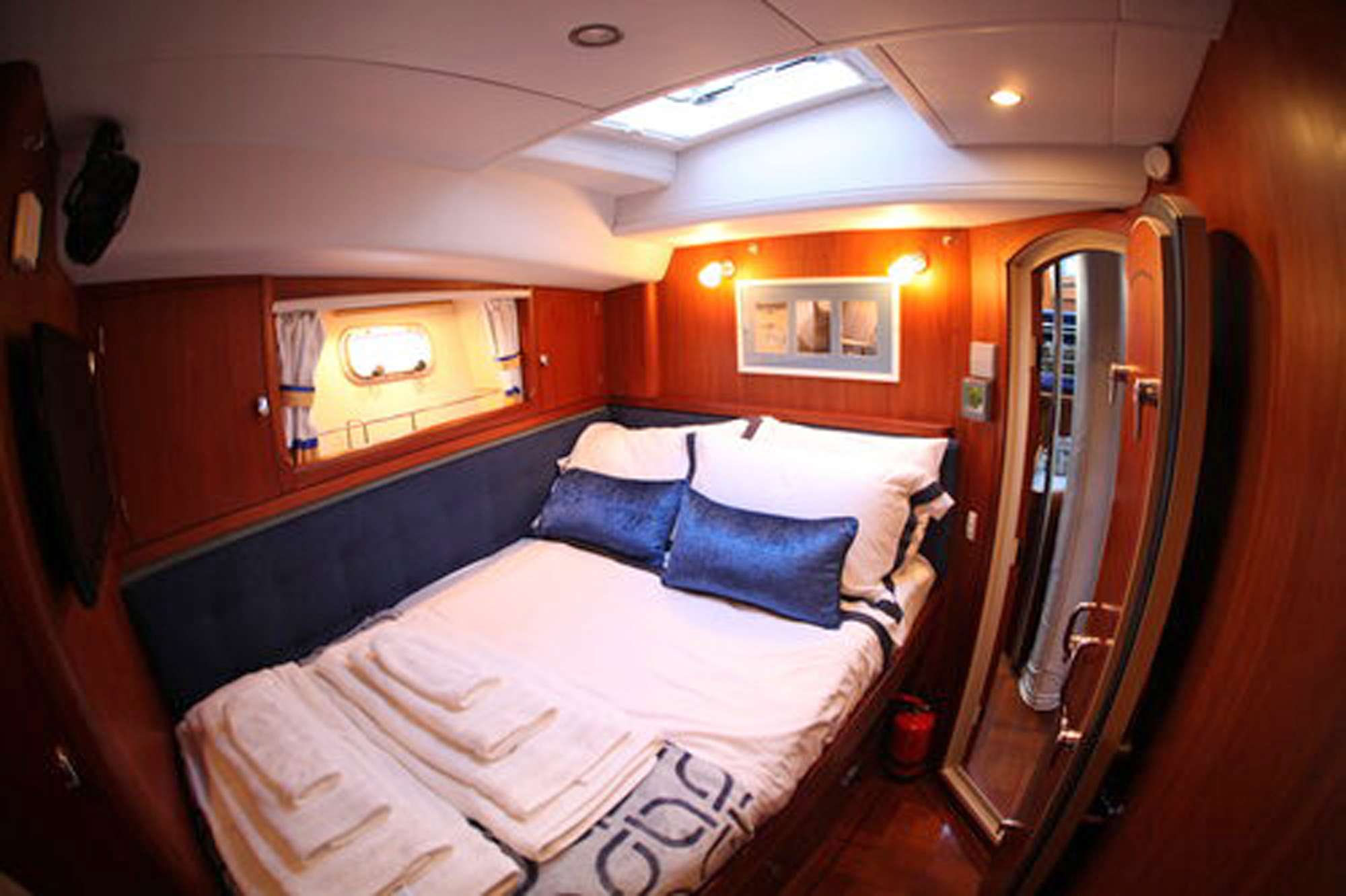 [SAILING-YACHT-ELVIS-MAGIC]-8793-5.jpg