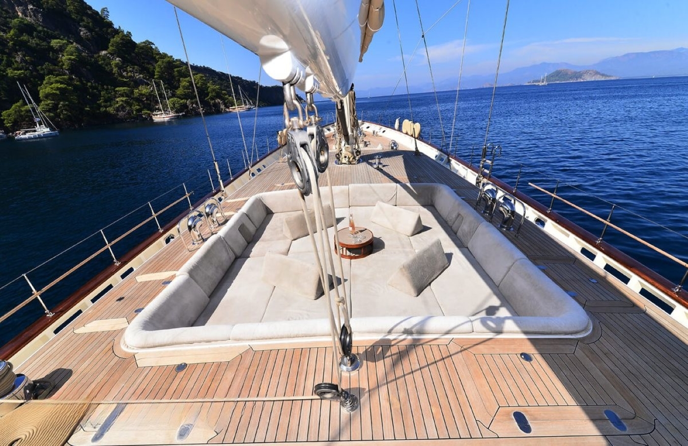 [SAILING-YACHT-ZELDA]-8246-2.jpg