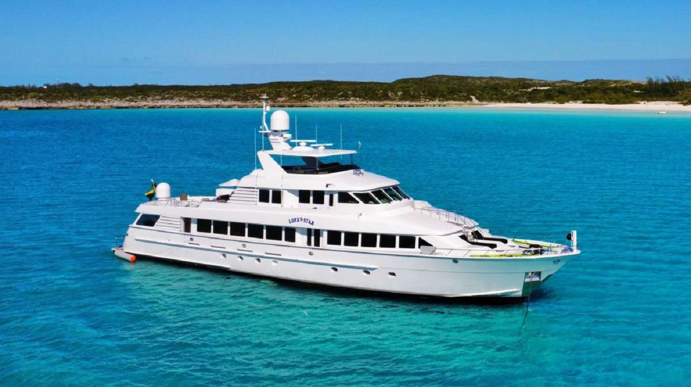 1.3 Motor yacht LONE STAR.jpg