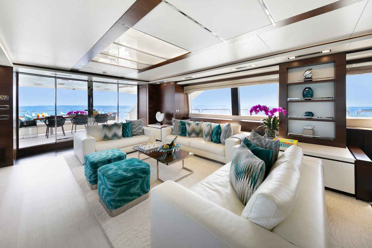 2 Main Salon Looking Aft.jpg