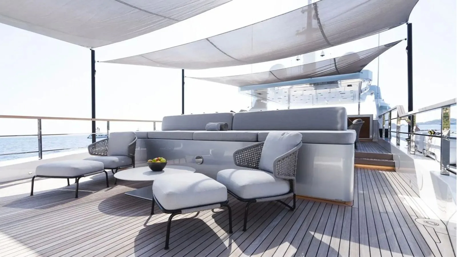 2.2 Sun deck lounge furnishings.jpg