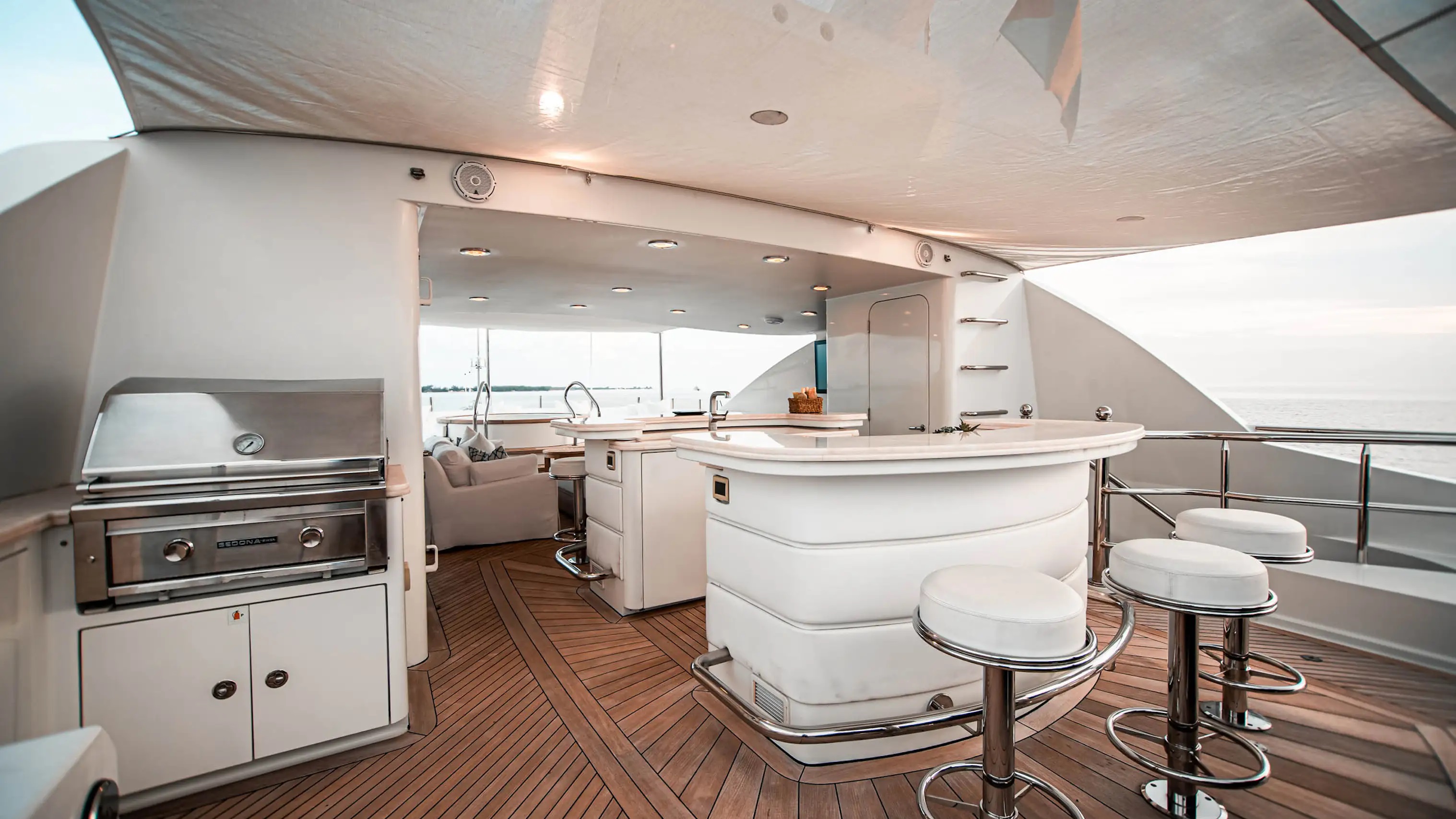203 Bar on Sun deck.jpg