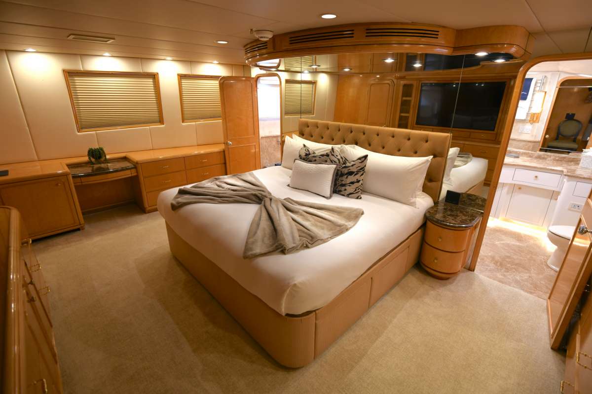 4.1 Master suite.jpg