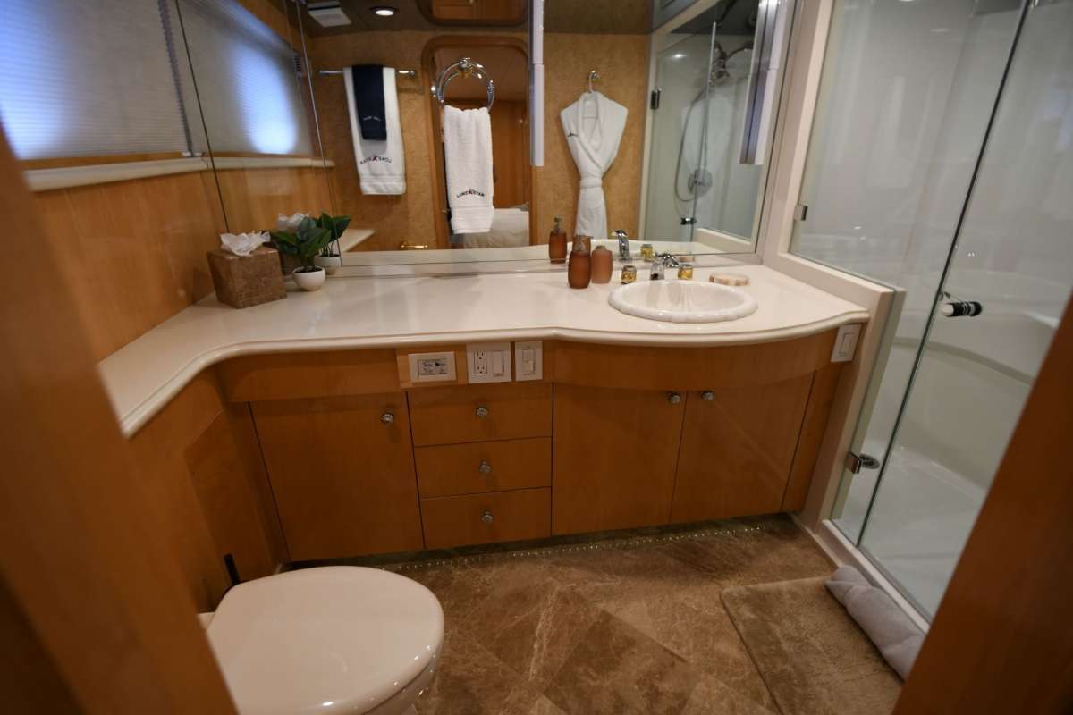 4.5 Guest bathroom.jpg