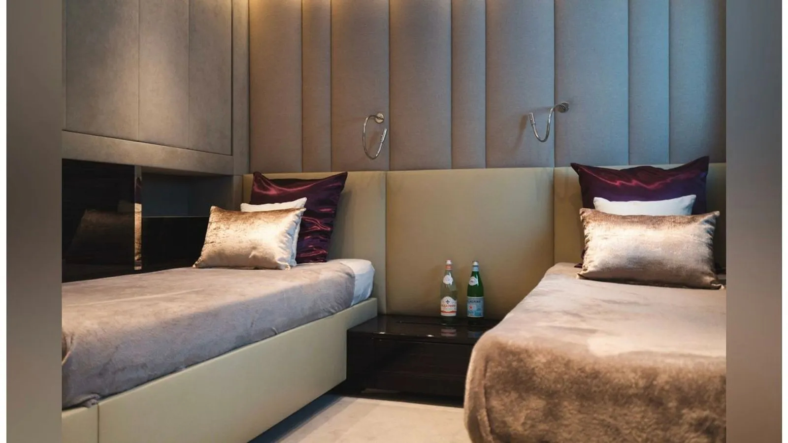4.6 Twin suite.jpg