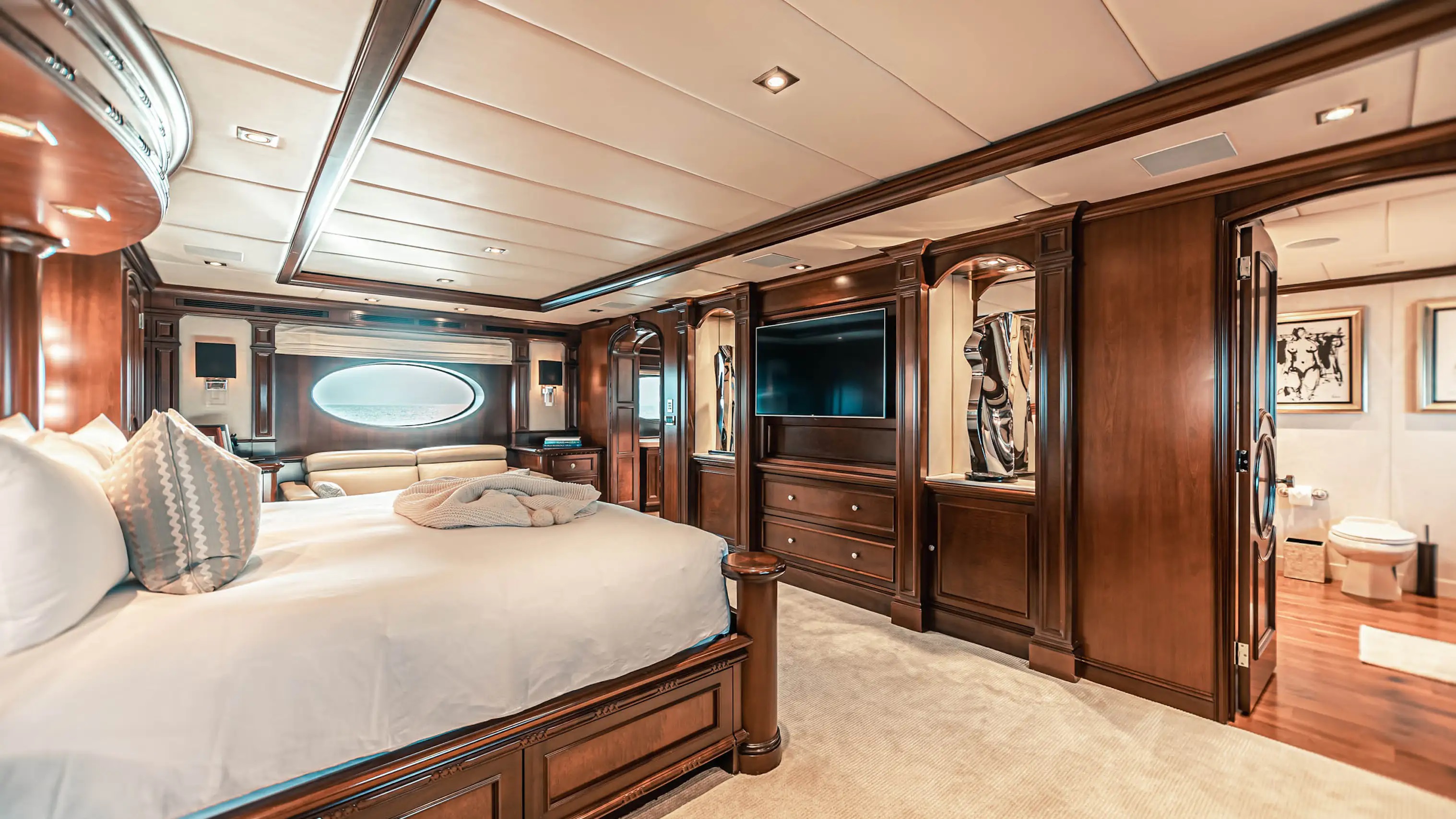 402 Maser suite alternative view.jpg
