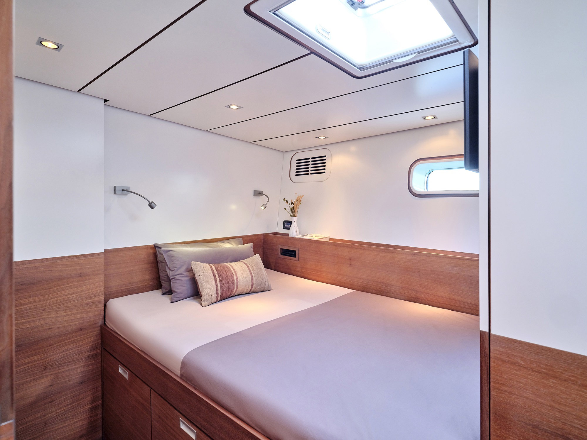 403 Guest cabin.jpg