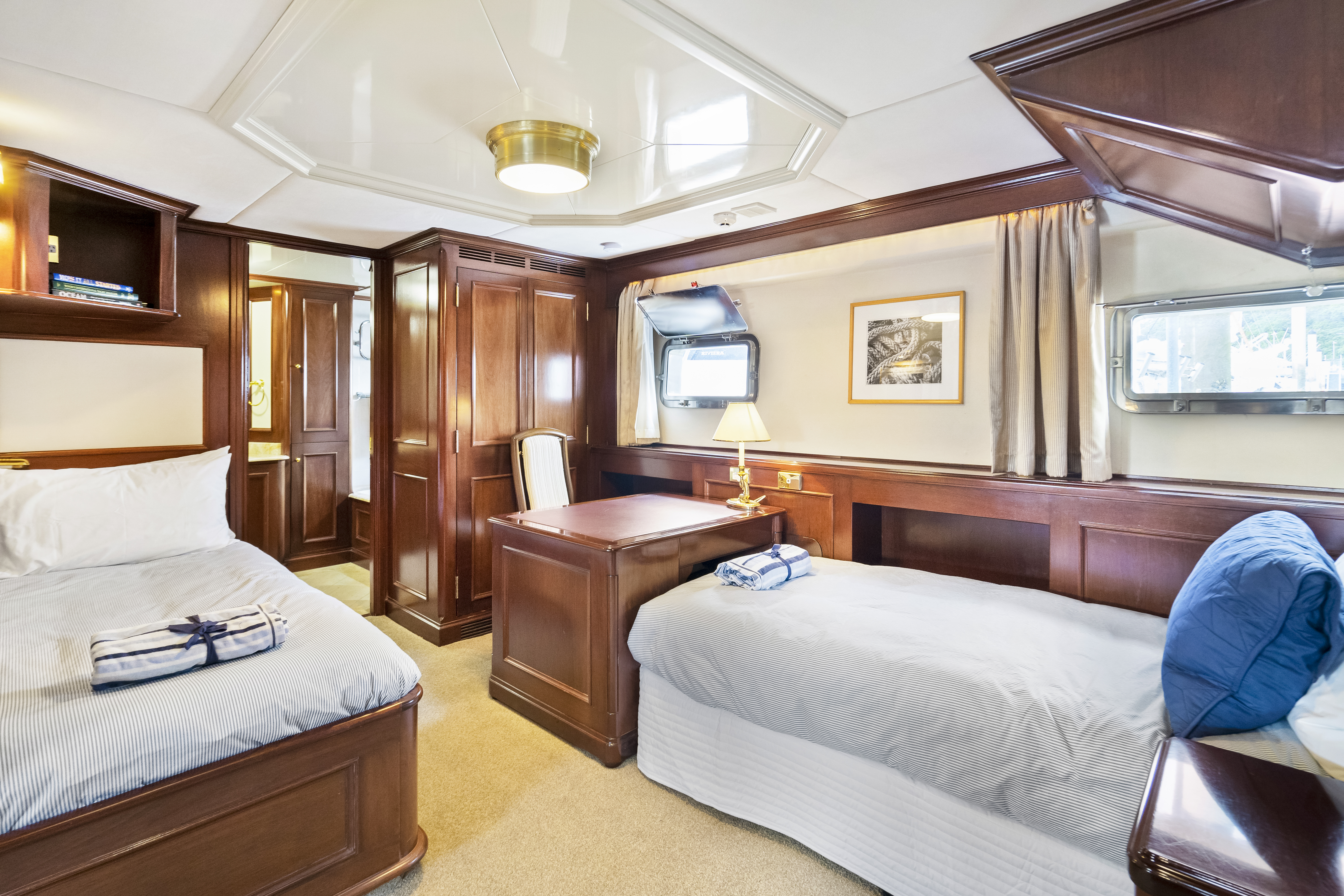 406 Guest suite.jpg