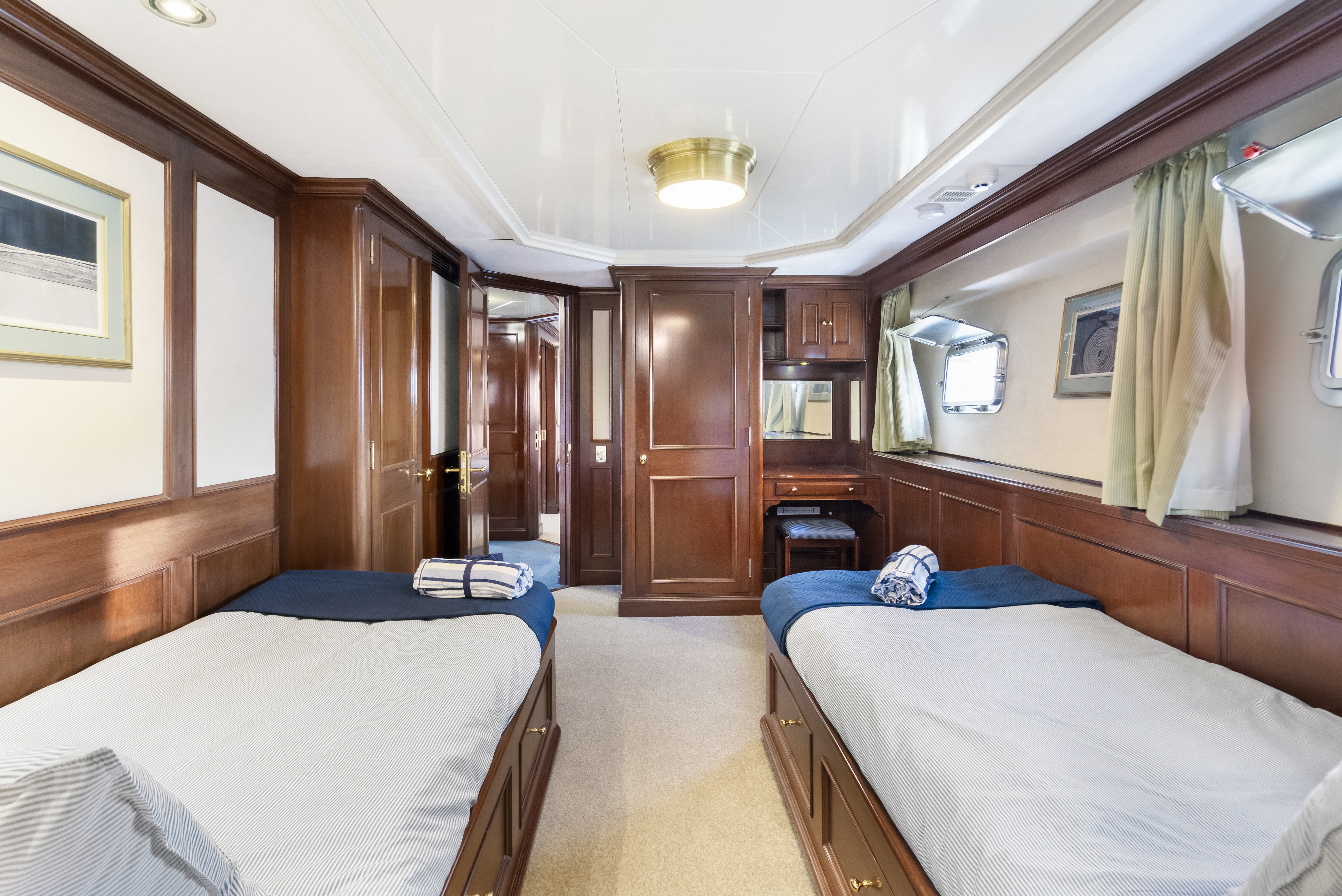 409 Guest suite.jpg