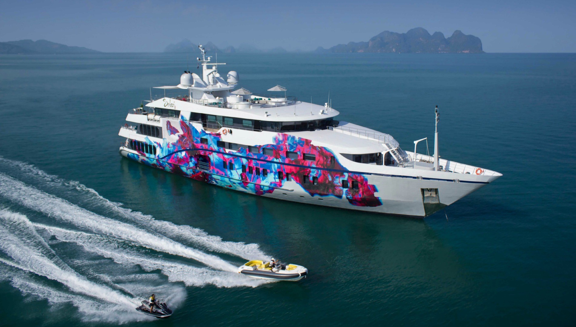 Austal-superyacht-SALUZI.jpg