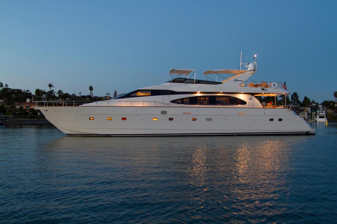 Azimut 85 - sistership 4.jpg