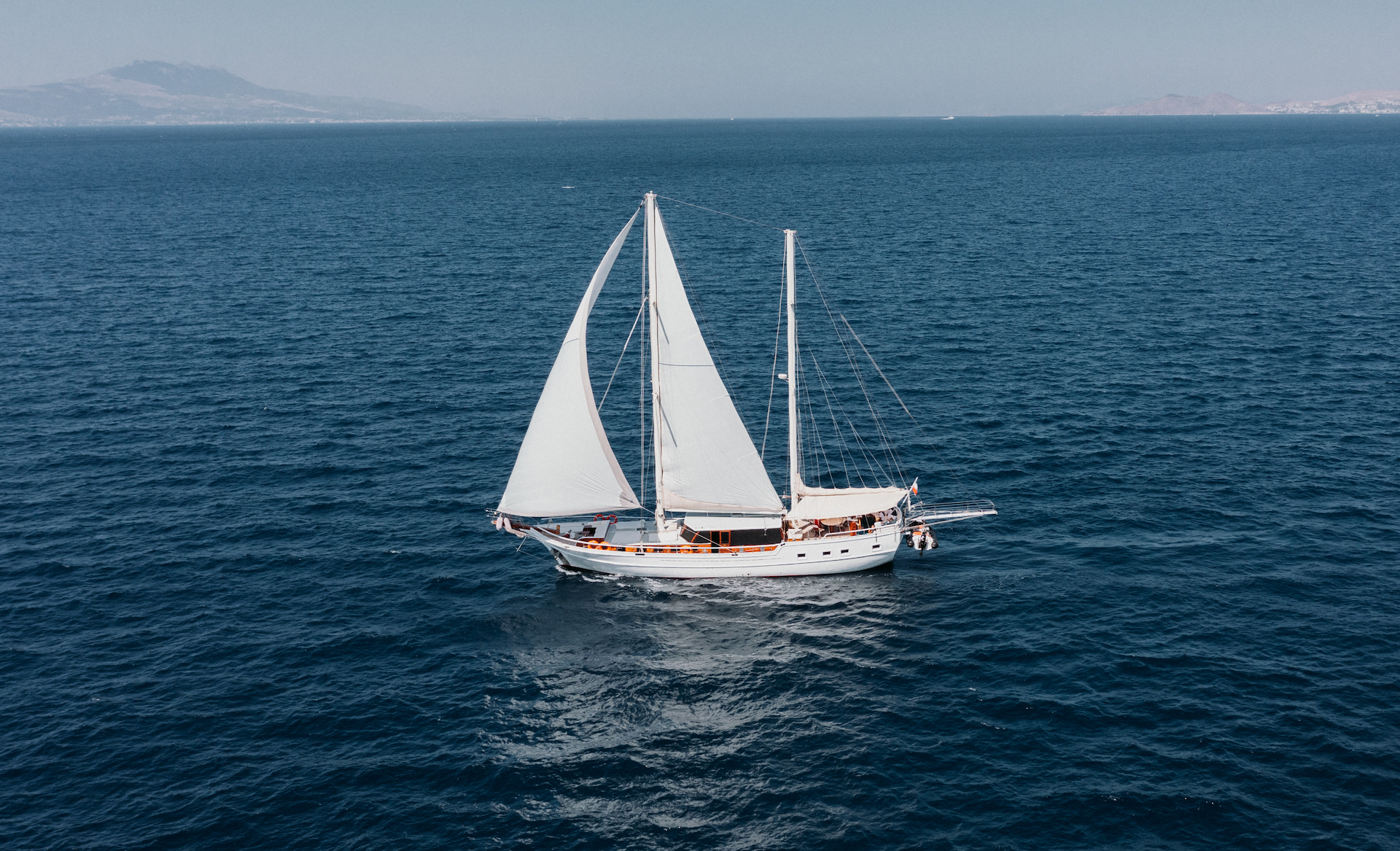 Beyaz Lale yacht.jpg