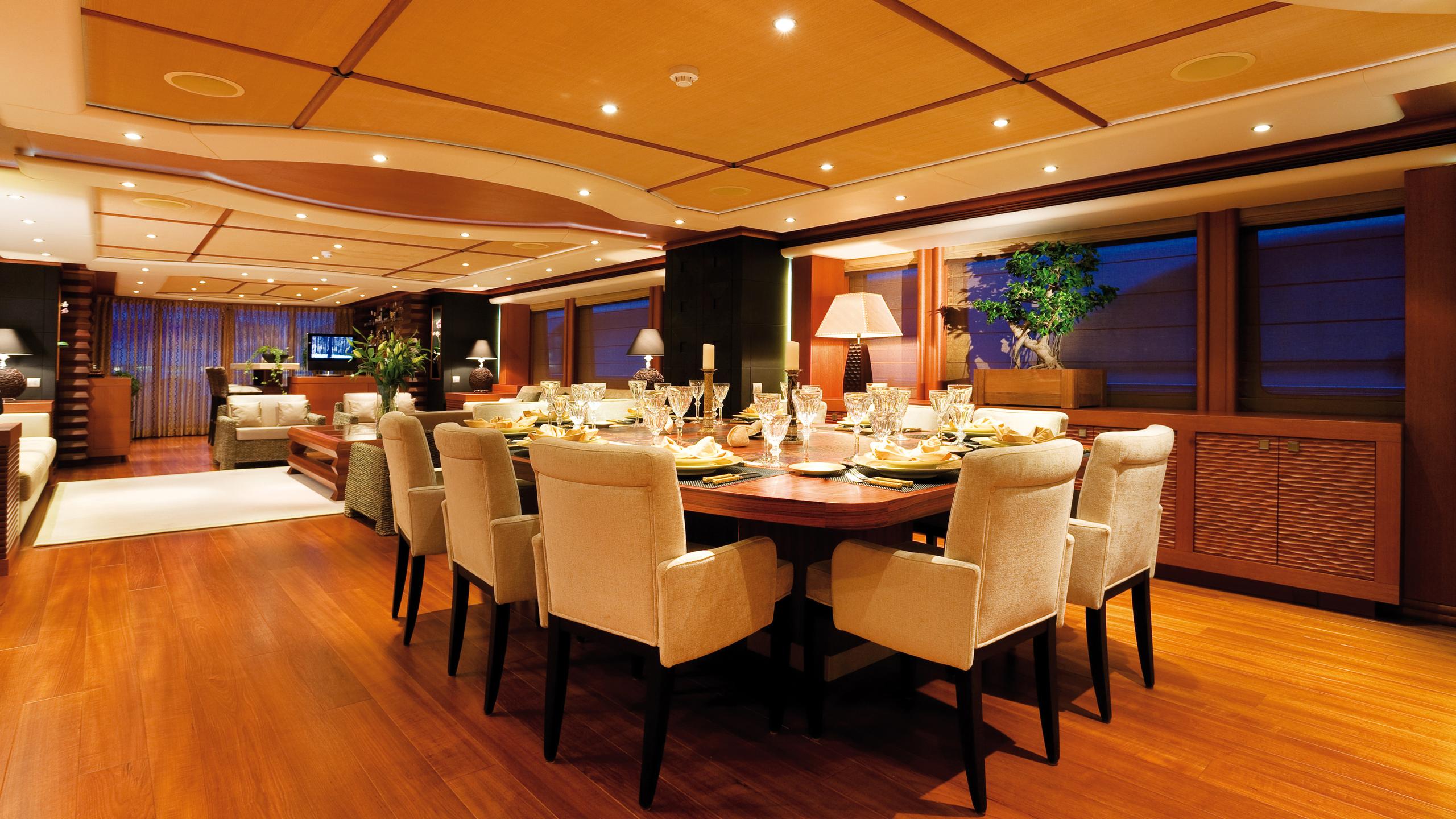 Dining  00001.jpg