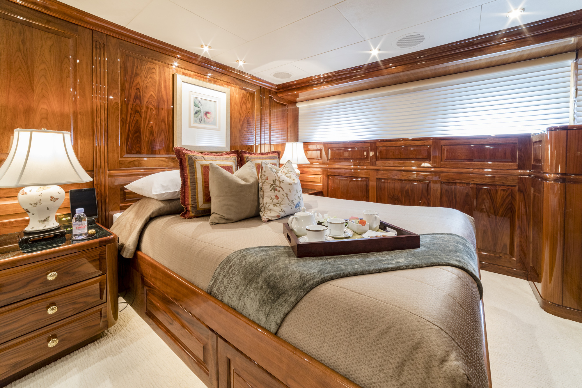 Double guest cabin 00003.jpg
