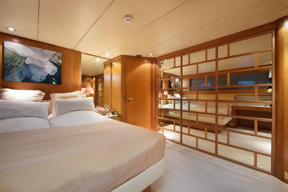 Double guest cabin 00009.jpg